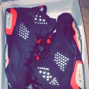 Retro Jordan VI Infrared (2014)